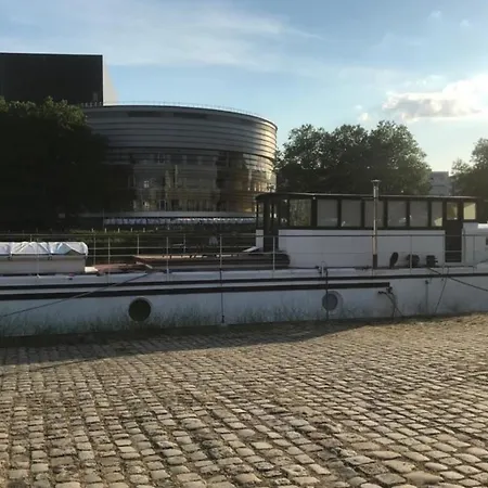 130M Barge Atypical - Nantes Lägenhet *